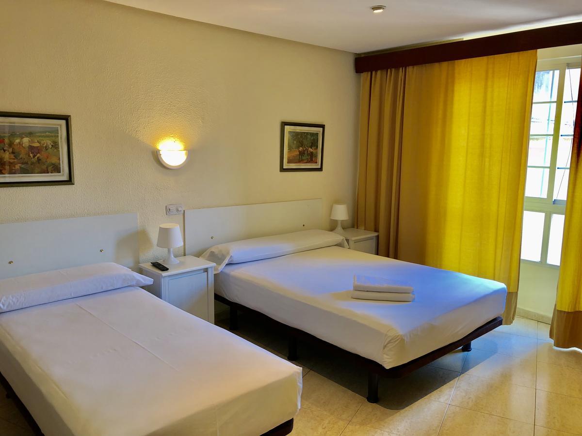 Hostal Arriaza Madrid Esterno foto