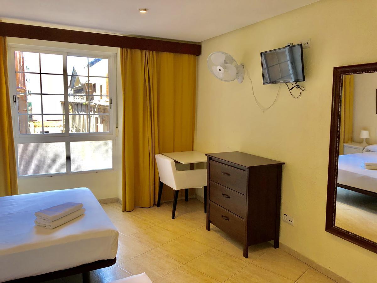 Hostal Arriaza Madrid Esterno foto