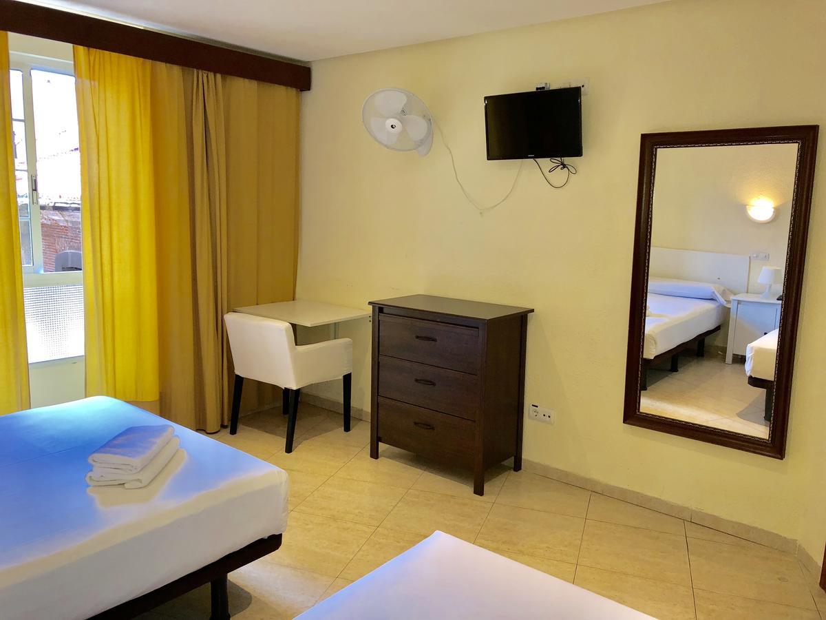 Hostal Arriaza Madrid Esterno foto