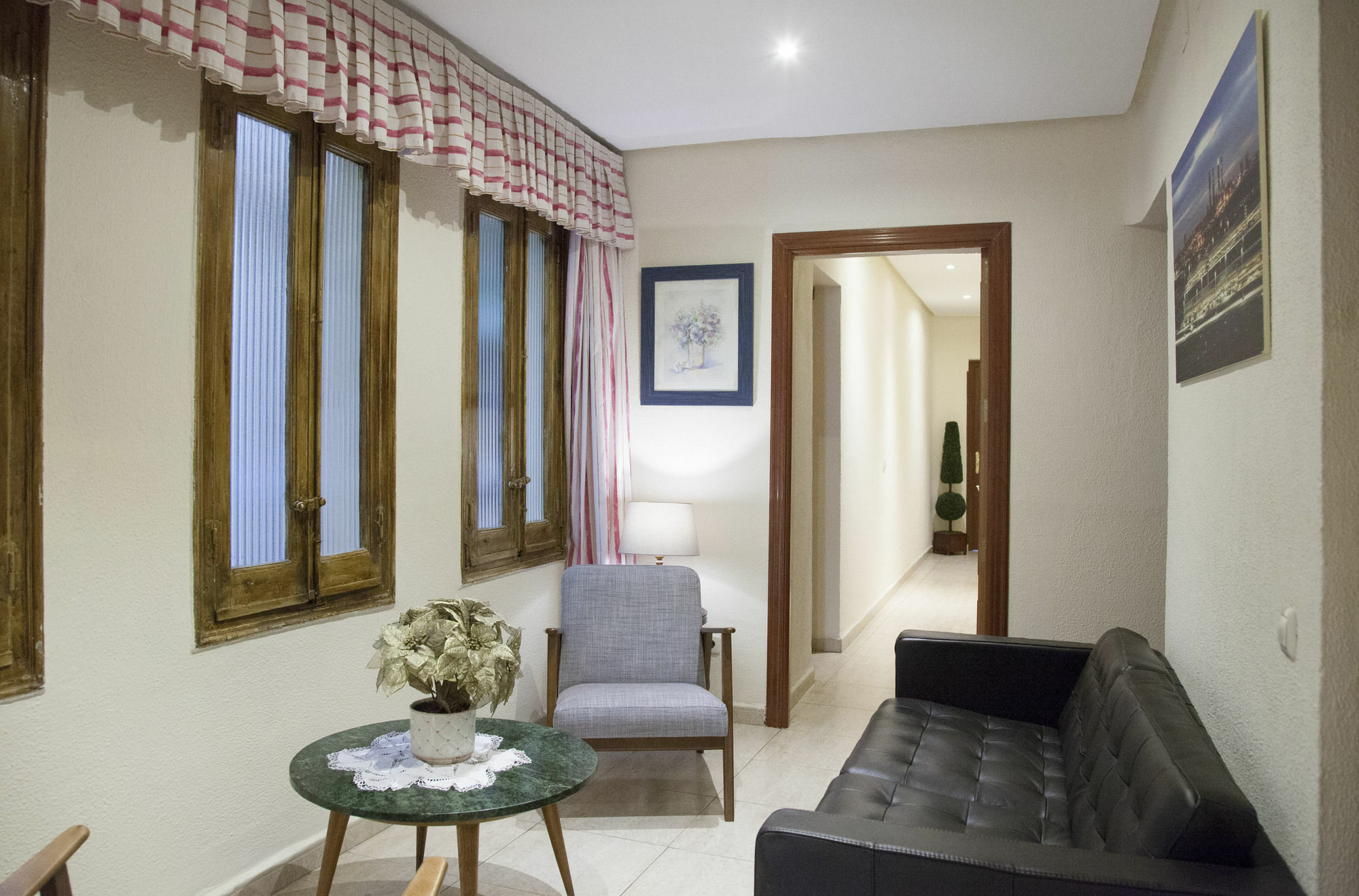 Hostal Arriaza Madrid Esterno foto